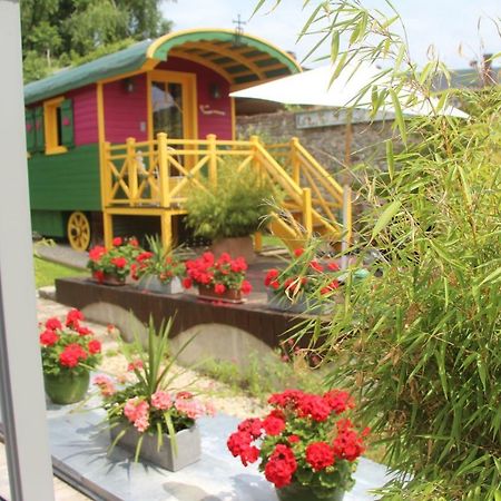 Bed and Breakfast Roulotte La Dominique Romery  Екстер'єр фото