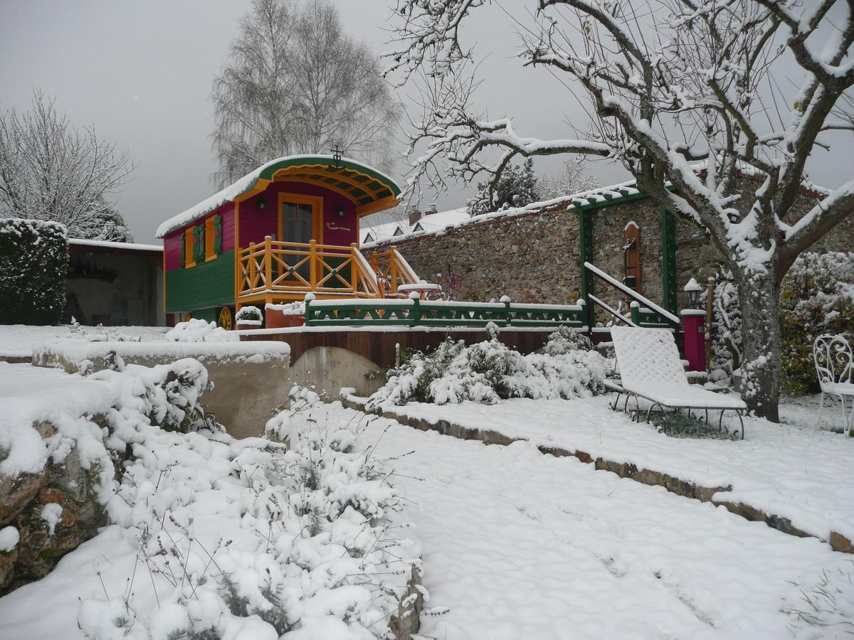 Bed and Breakfast Roulotte La Dominique Romery  Екстер'єр фото